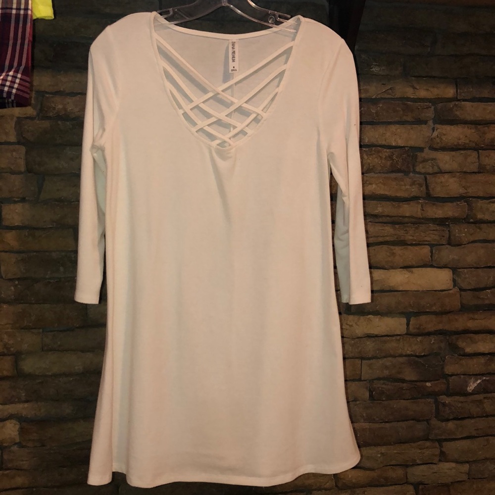 Zenana Premium white 3/4 sleeve tunic size small